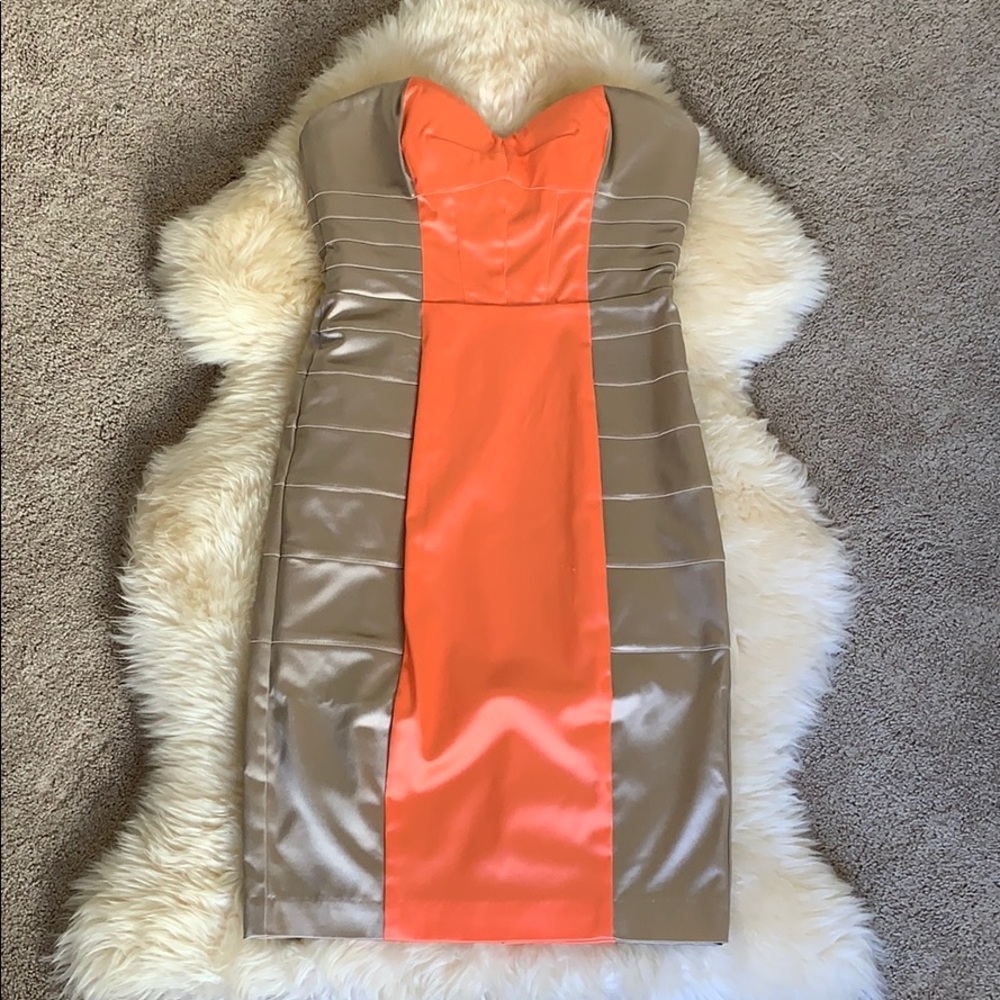 Bebe Midi sweetheart Dress, coral/gold, medium